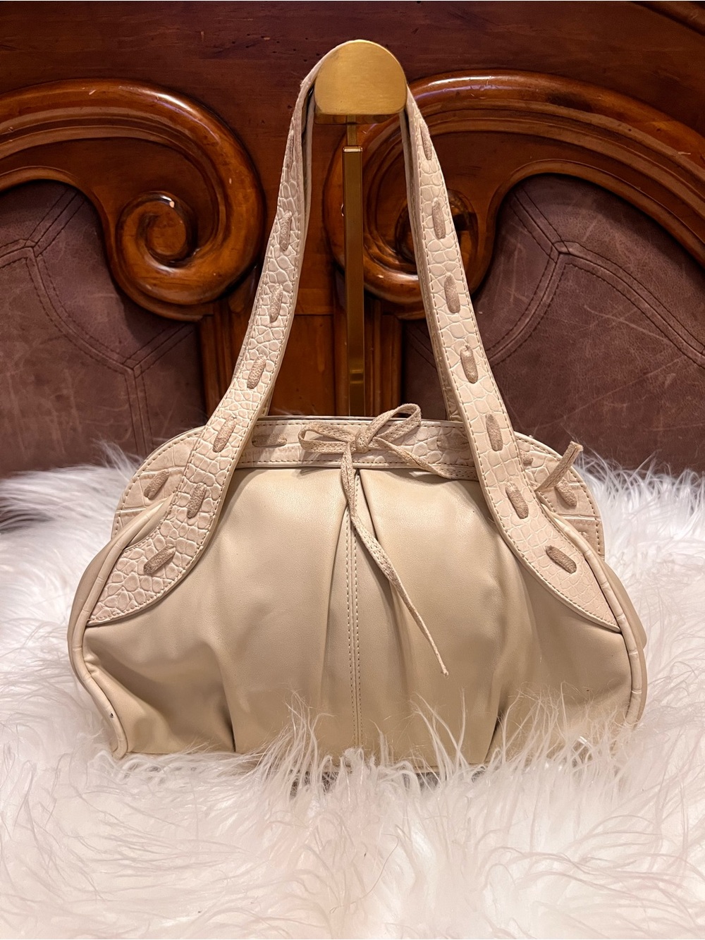 White House Black Market  vintage Cream Shoulder Bag with Croc-Textured Straps